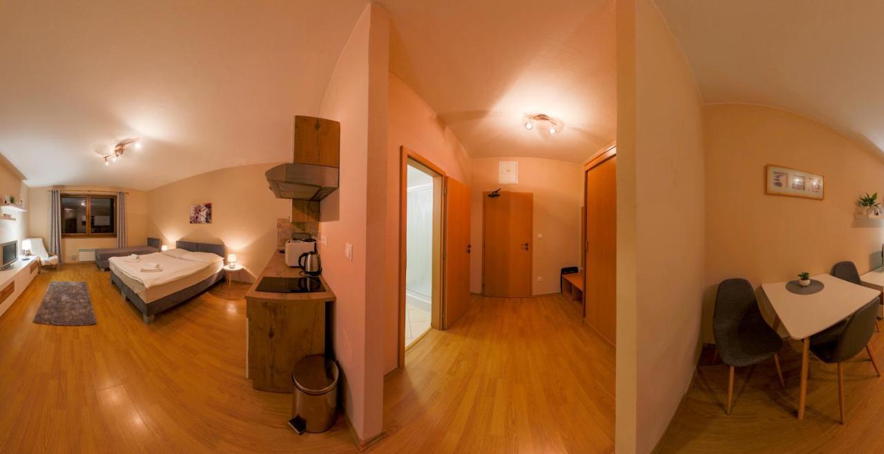 Apartmany Fatrapark 1 S Wellnessom Hrabovska Dolina Ruzomberok Exterior photo